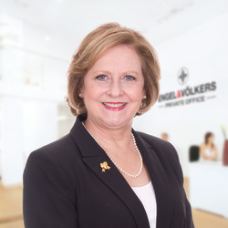Anne Comarda Profile Picture, Go to agent's profile.