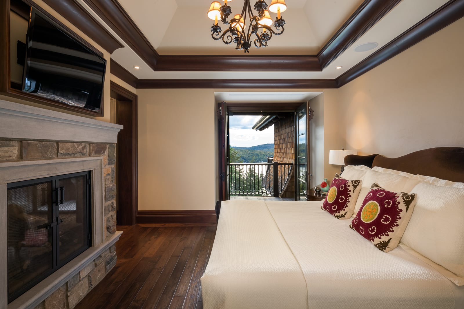 MontTremblant, Canada Luxury Real Estate Property Engel & Völkers