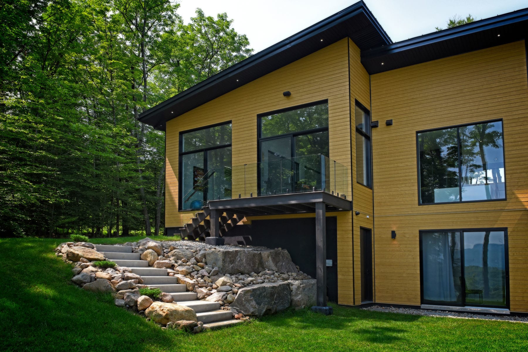 MontTremblant, Canada Luxury Real Estate Property Engel & Völkers