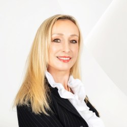 Andrea Schlager Profile Picture