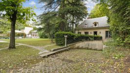 Fontenay-sous-Bois, France - Image 14