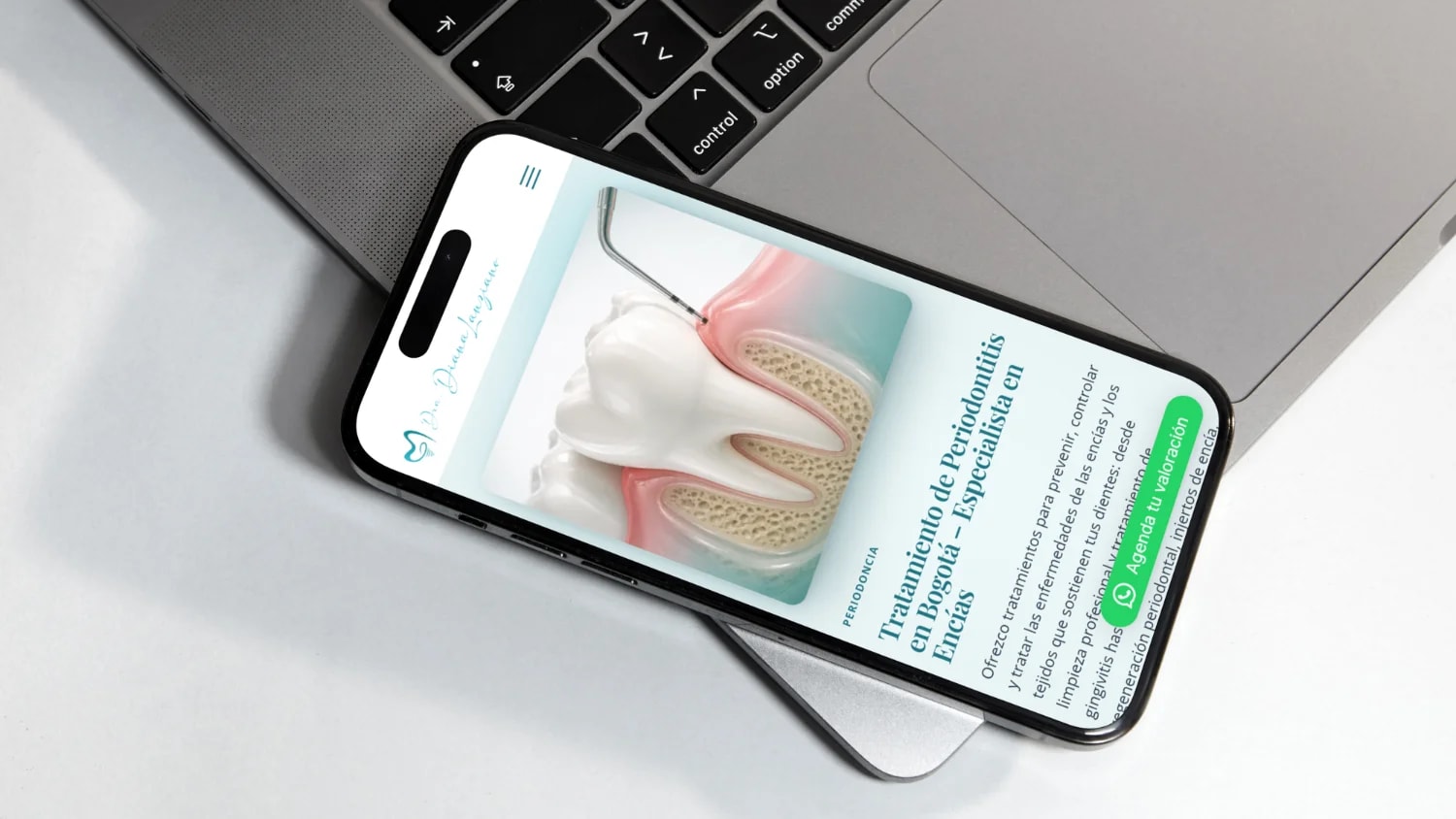 Sitio web de la Dra. Diana Lanziano, especialista en periodoncia e implantología oral en Bogotá, diseño de Akinae Studio