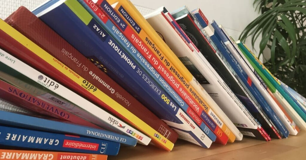 Pourquoi j'ai laissé tomber mes manuels pour enseigner le Français Langue Étrangère (FLE)