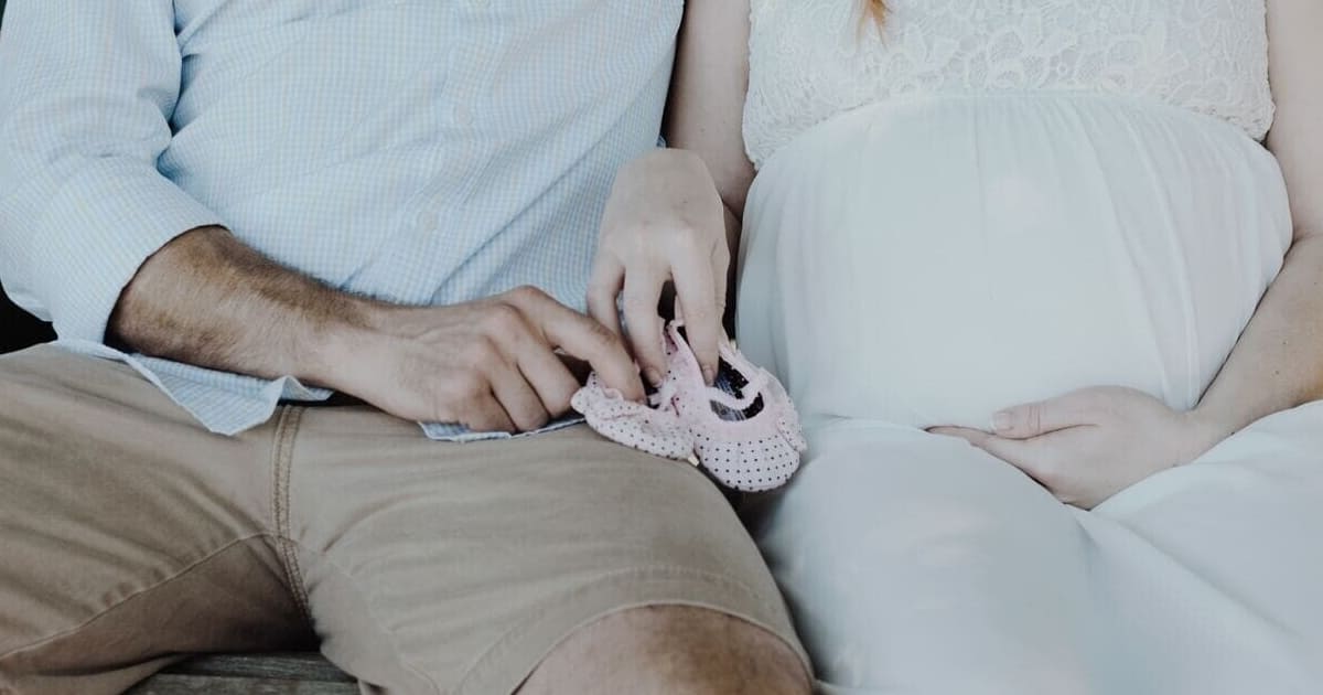 30 Essential French Words for <i class="rose">New and Expecting Parents</i> in Paris