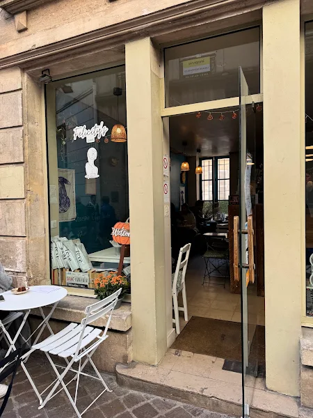 <span class="translation_missing" title="translation missing: en.french_classes.suburb.stgermain.coffee-shops.list.item2.alt">Alt</span>