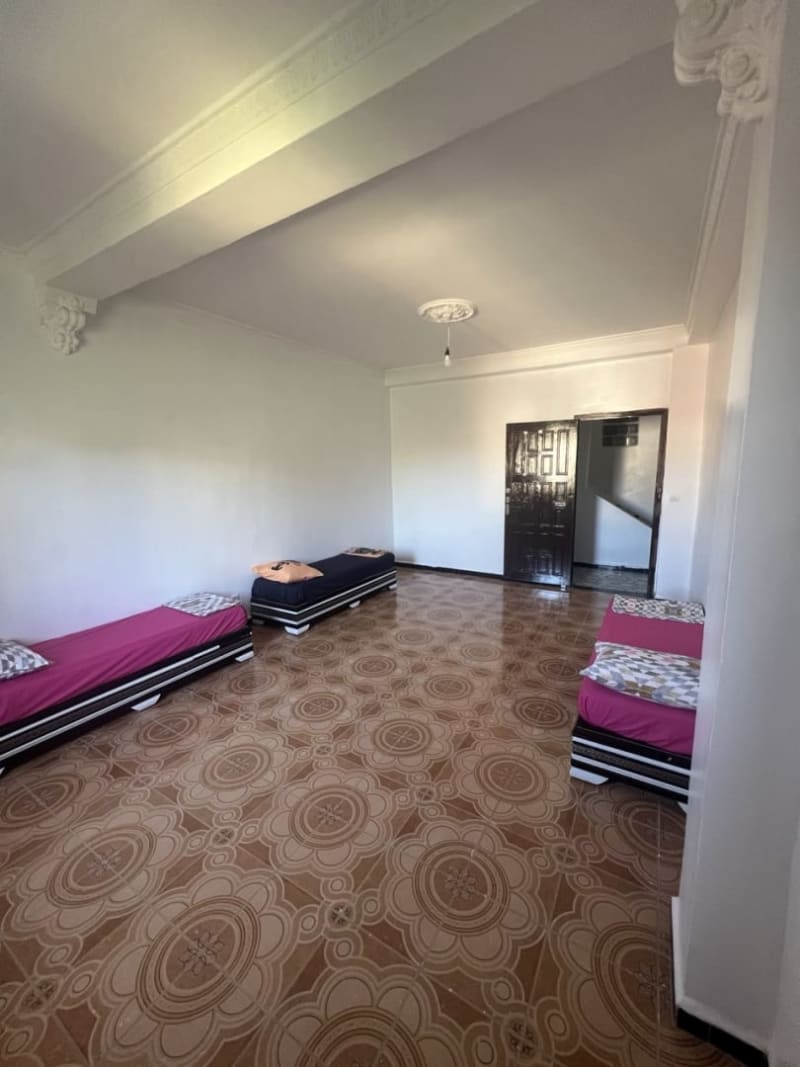Duplex de 5 chambre avec jardin  18