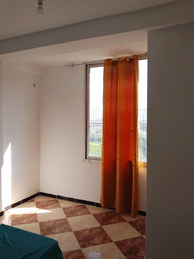 Appartement et bed seat confortables dans un immeu 2