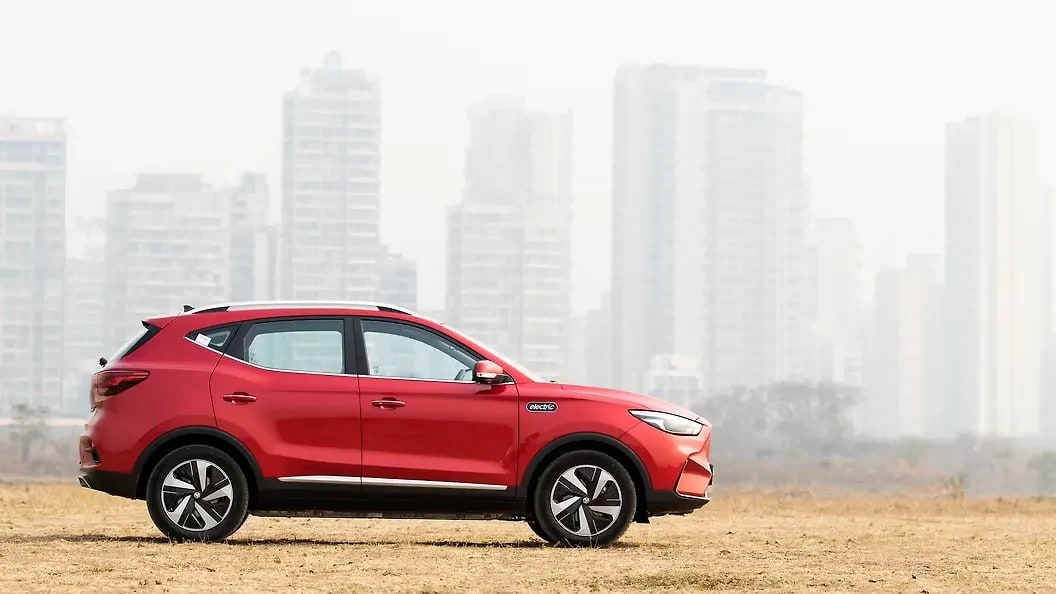 MG ZS EV — zs ev exterior right side view