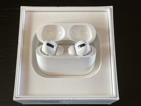Apple AirPods (2nd Generation) (2019)