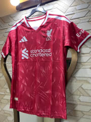 Liverpool Home Kit 26/27 Season thumbnail 1