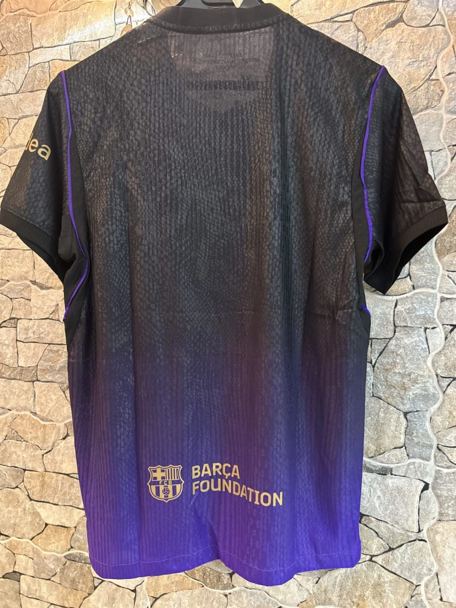 FC Barcelona x Kobe Bryant Mamba Special Edition Away Kit image 4