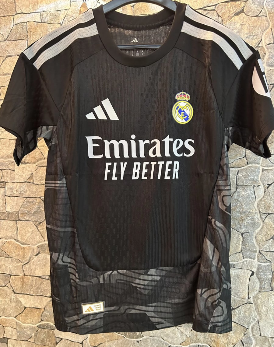 Real Madrid GK Kit 26/27 Season image 1