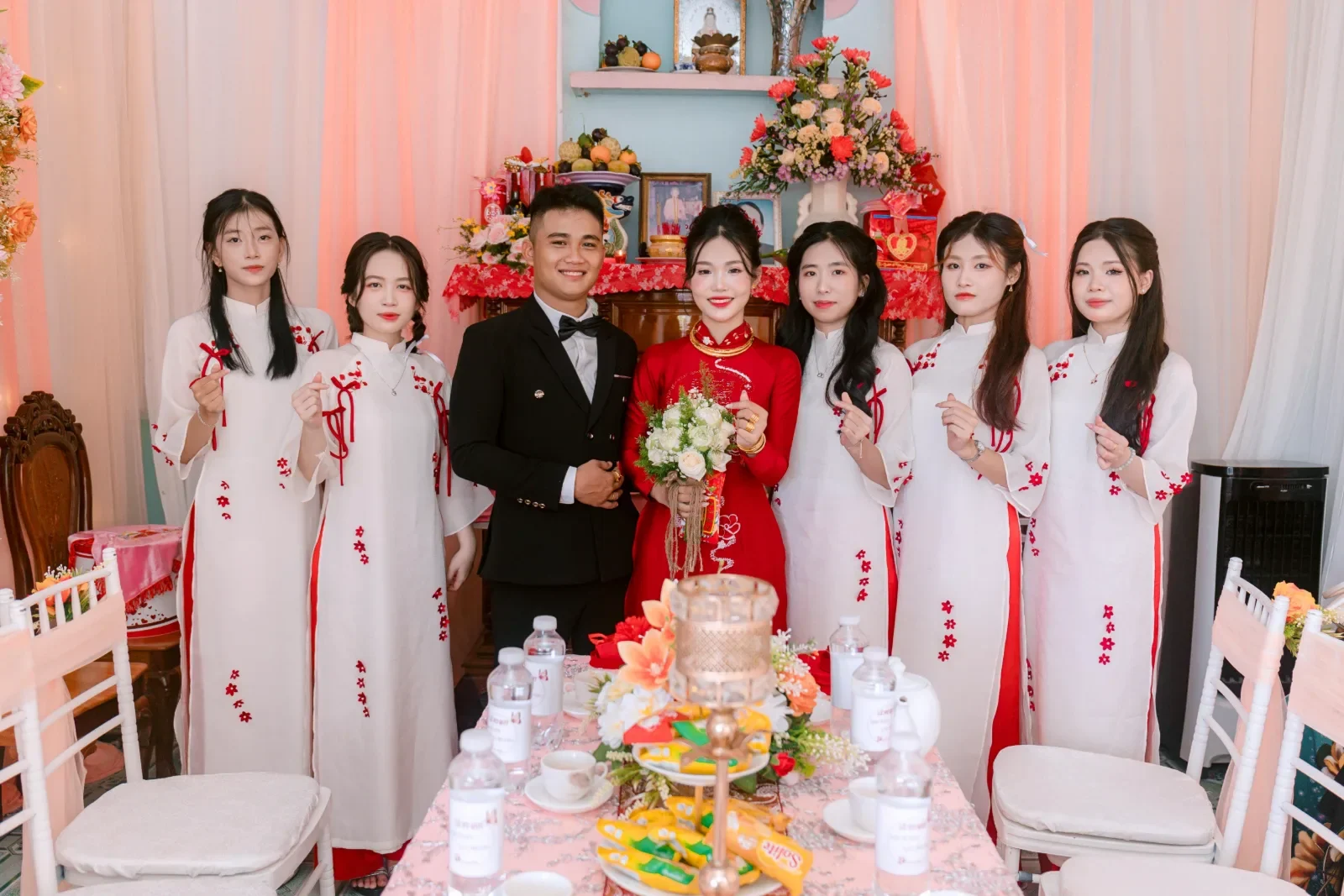 Kinh Nghiệm Chọn Áo Dài Theo Dáng Người Giúp Tôn Dáng Hơn