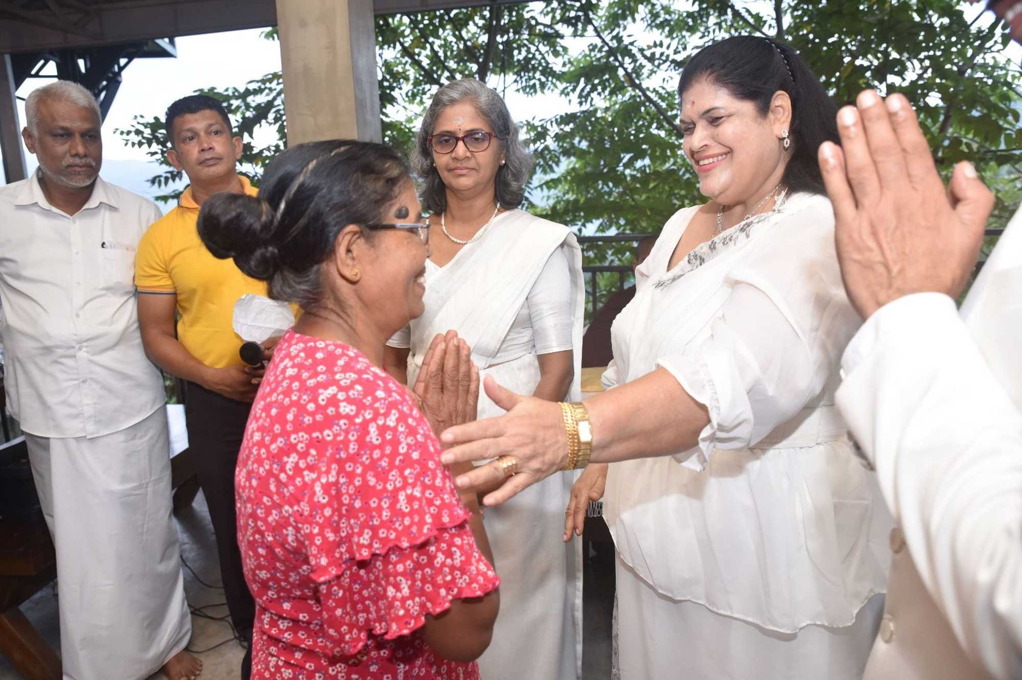 Distributing of 50 Spectacles photo 2