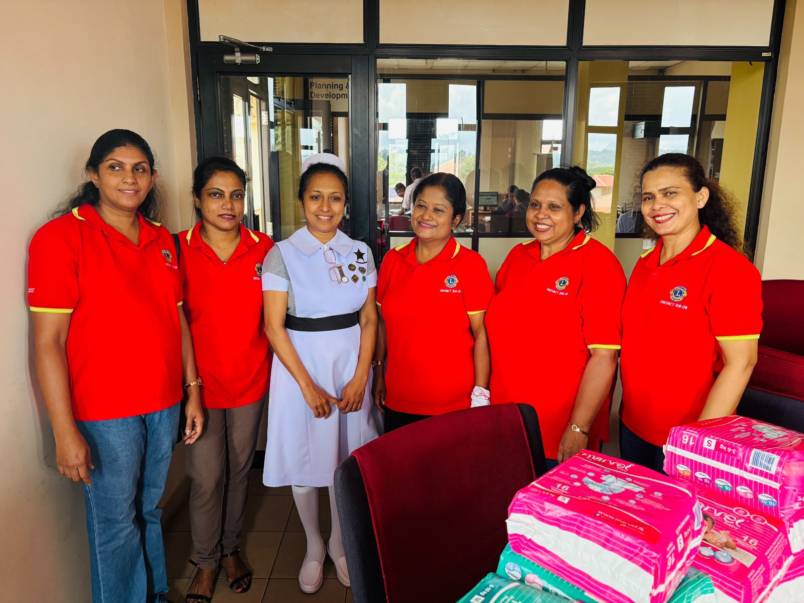 Donating 600 Pampers to Sirimavo Bandaranayake Children Hospital by Lion Ladies Association photo 4
