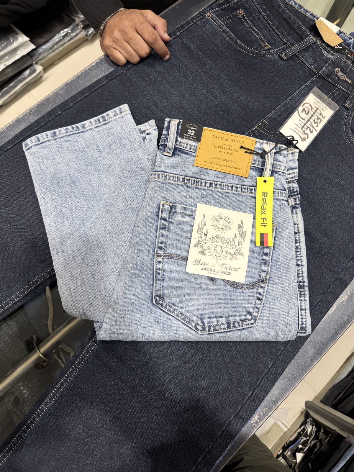 Jeans