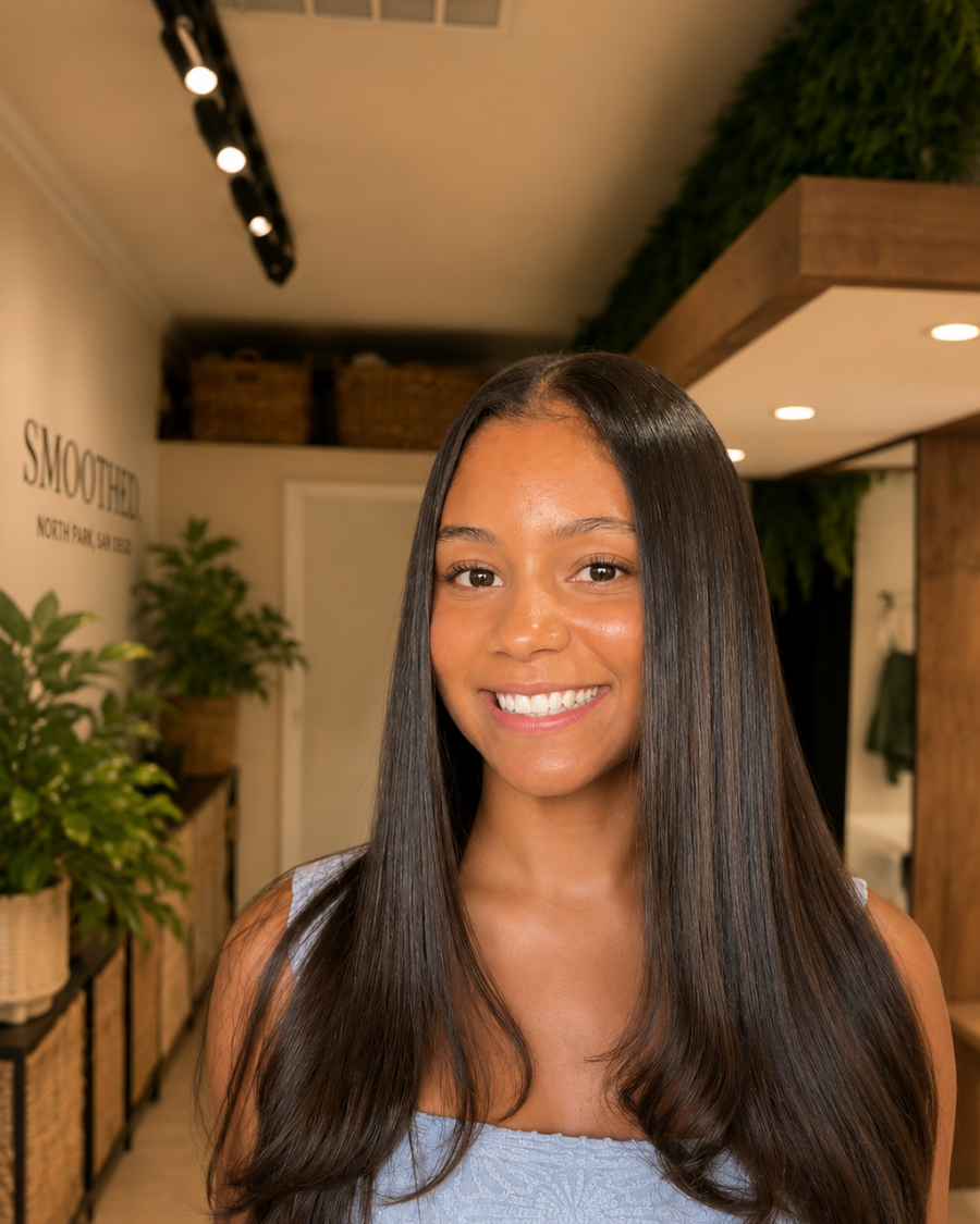 Isis at SMOOTHED, hair long and worn down