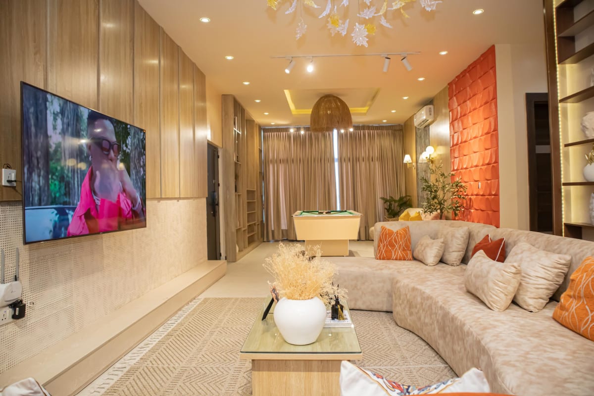 Luxury 3-Bedroom Apartment - Ikoyi thumbnail 6