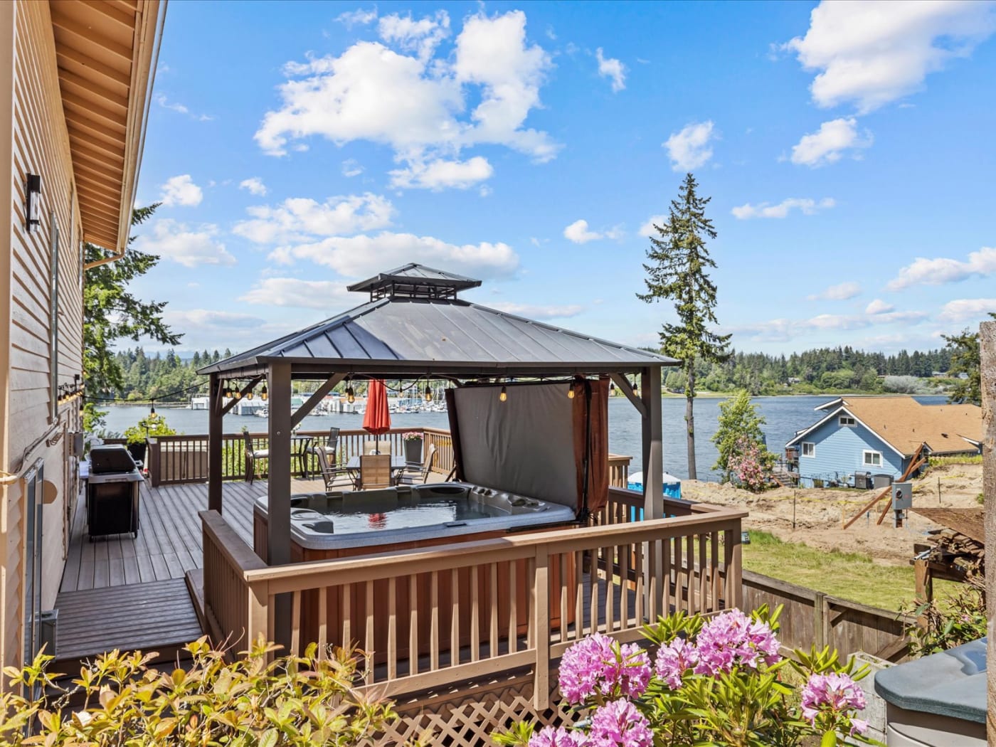 Hot tub and deck with Phinney Bay view