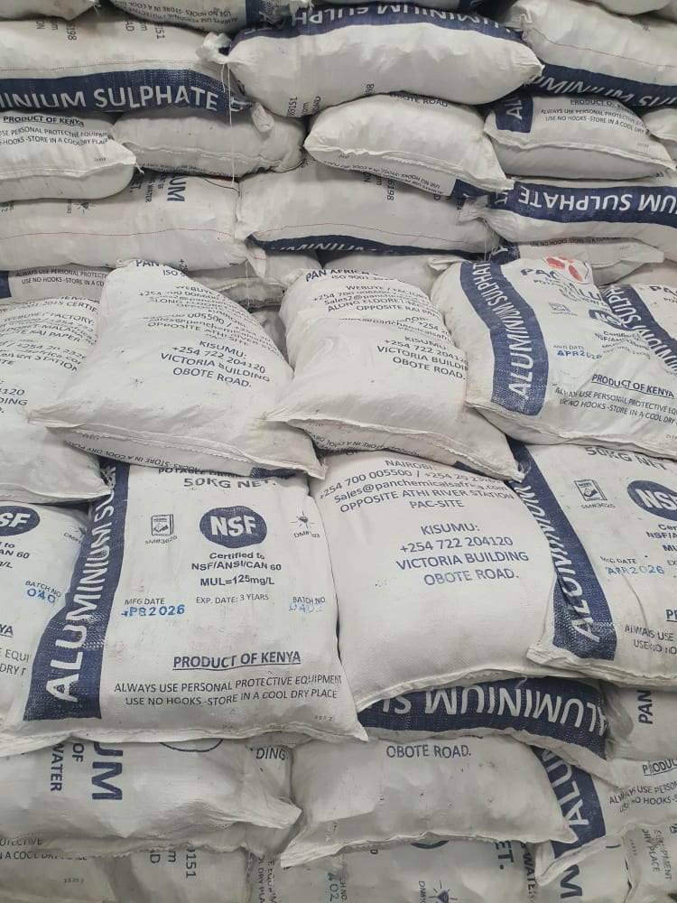 Ferrous Sulphate hepta/mono powder (Tech Grade, Standard Packaging) in commercial industrial packaging