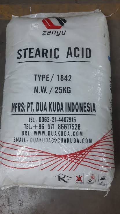 Stearic Acid (Triple Pressed / Rubber grade 1801/1810, Standard Packaging) in commercial industrial packaging