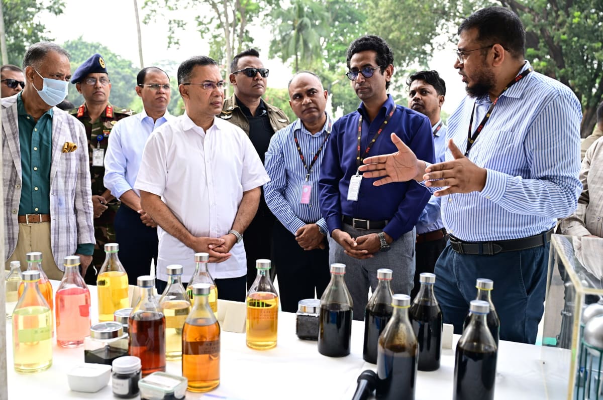 মানববর্জ্য থেকে জ্বালানি তেল প্রকল্প বাস্তবায়নের আশ্বাস প্রধানমন্ত্রীর