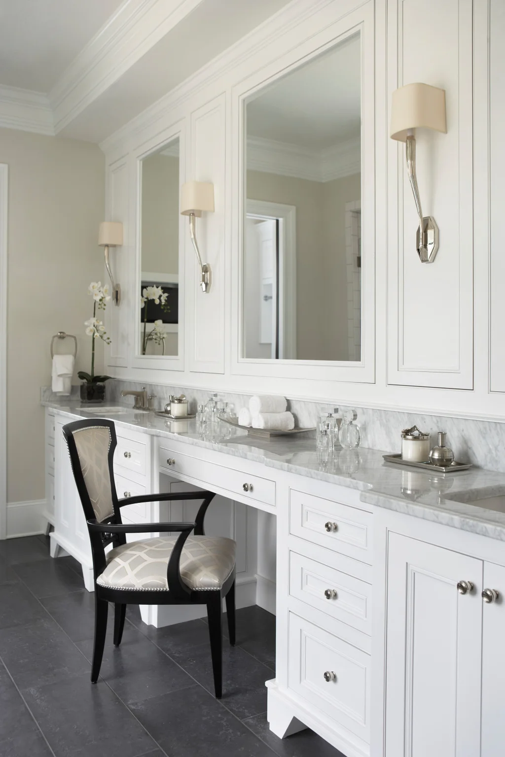 24 Bathroom Gallery Wall Ideas That Add Personality 24 Bathroom Gallery Wall Ideas That Add Personality