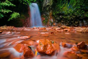 Valencia Pulang Bato Falls