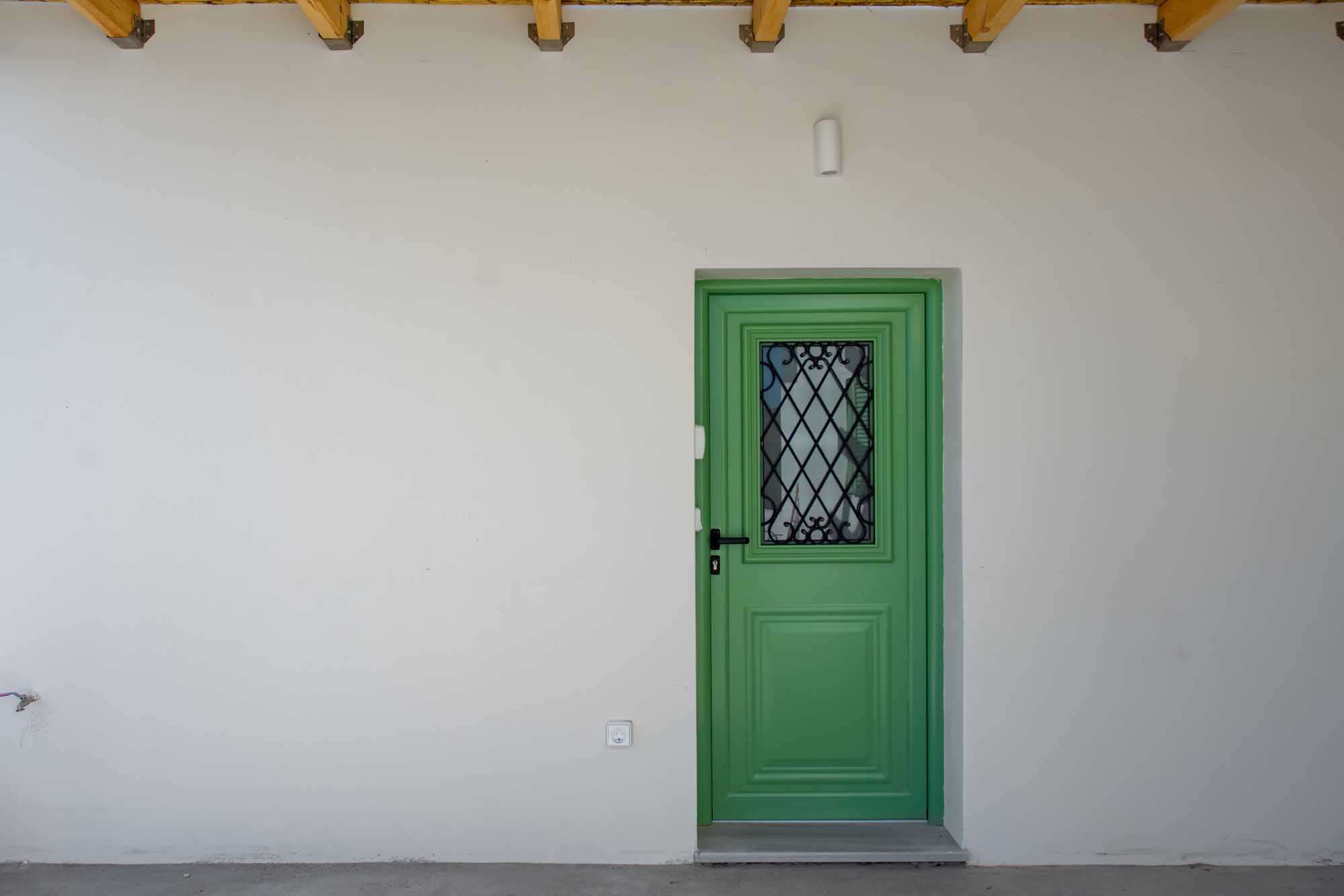 Embassia Myrsene Room in Arei