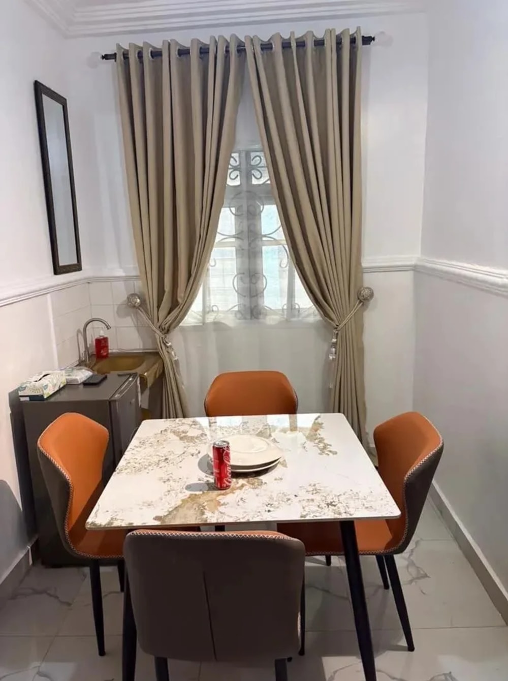 Terracotta Dining Corner