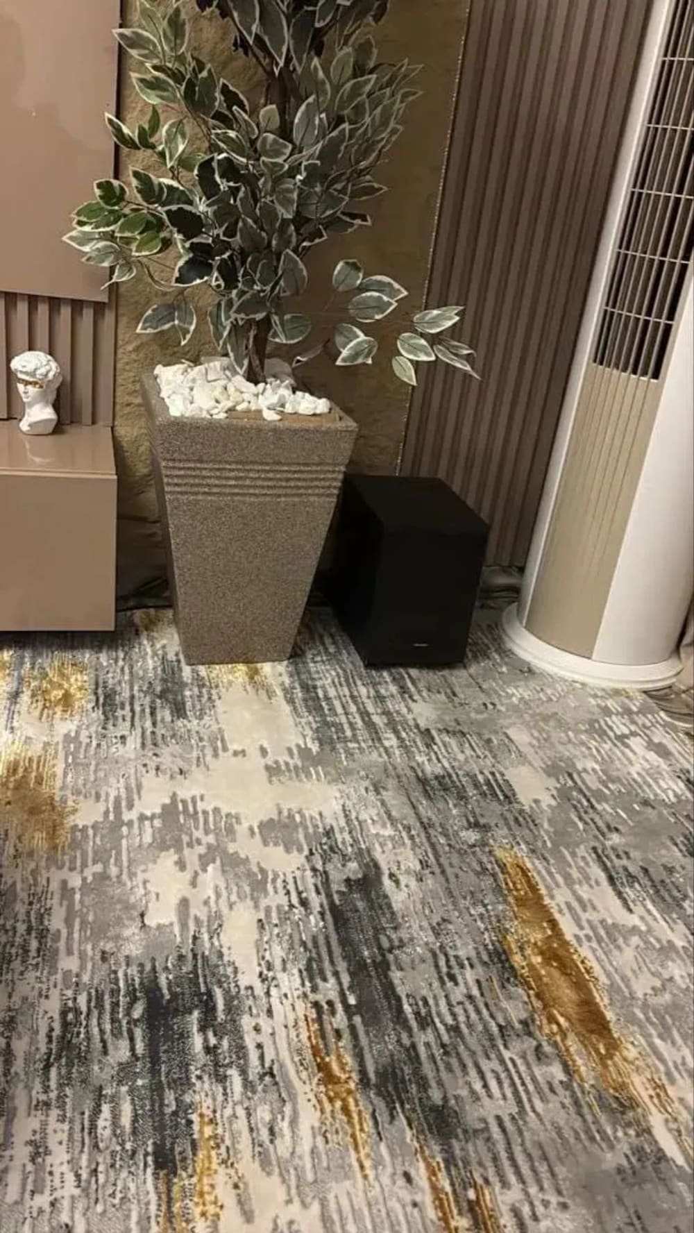 Textured Accent Corner