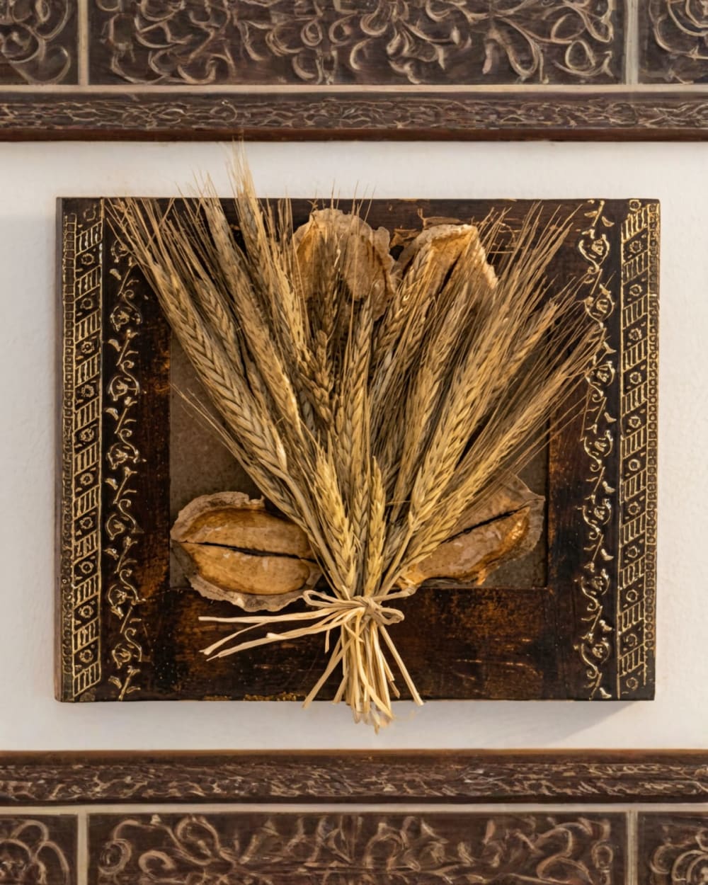 Wheat Sheaf Frame