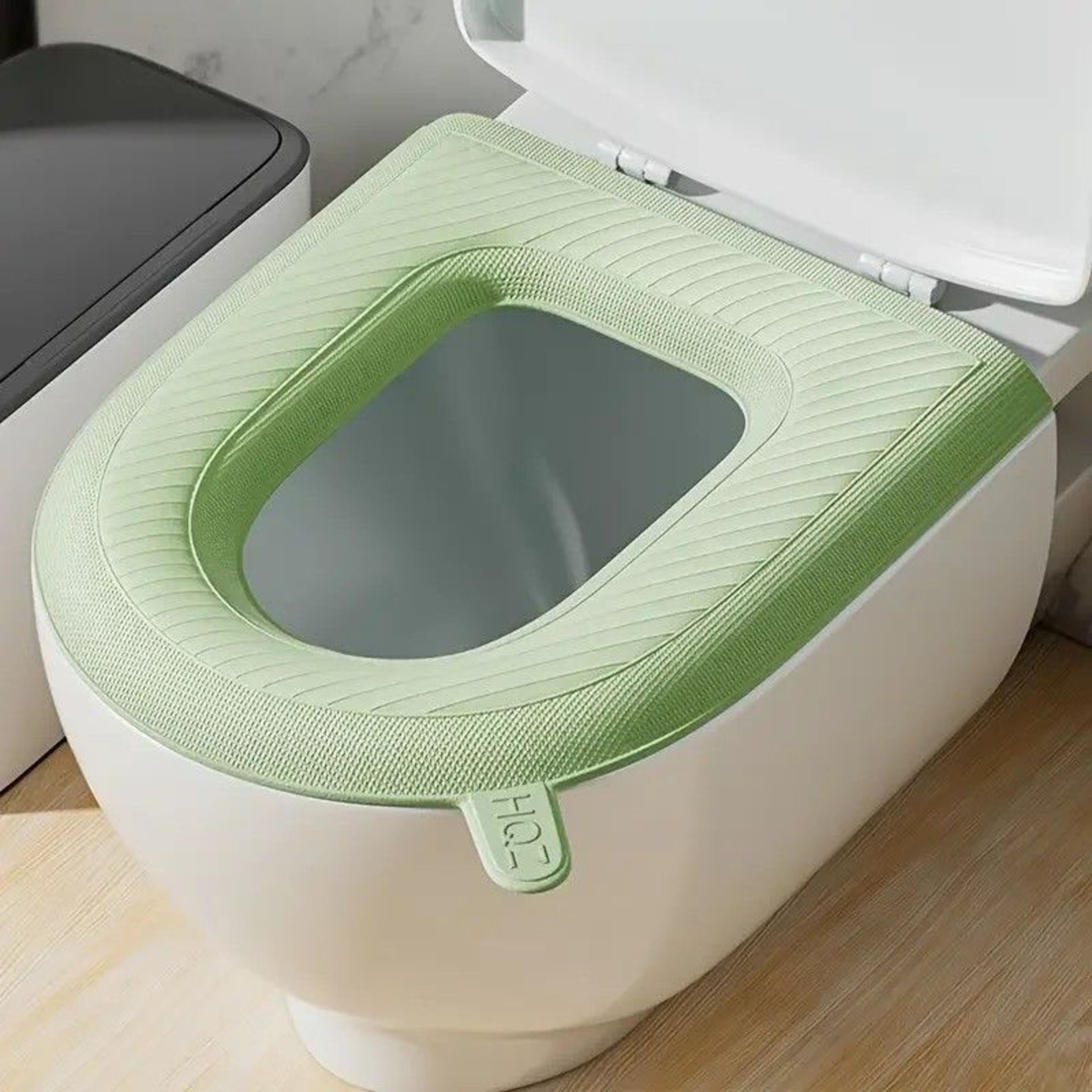 Waterproof Luxury Toilet Seat Cover Soft Washable Warm Winter Cushion | ShwapnoMart - Image 2
