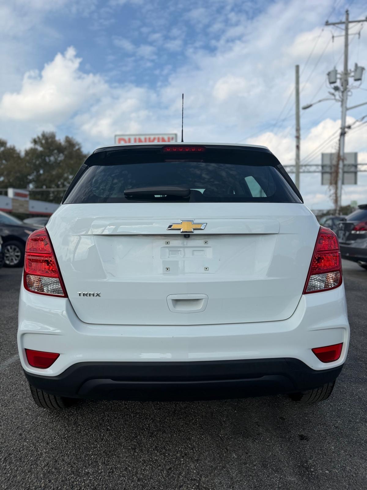 2017 Chevrolet Trax LS - Photo 10