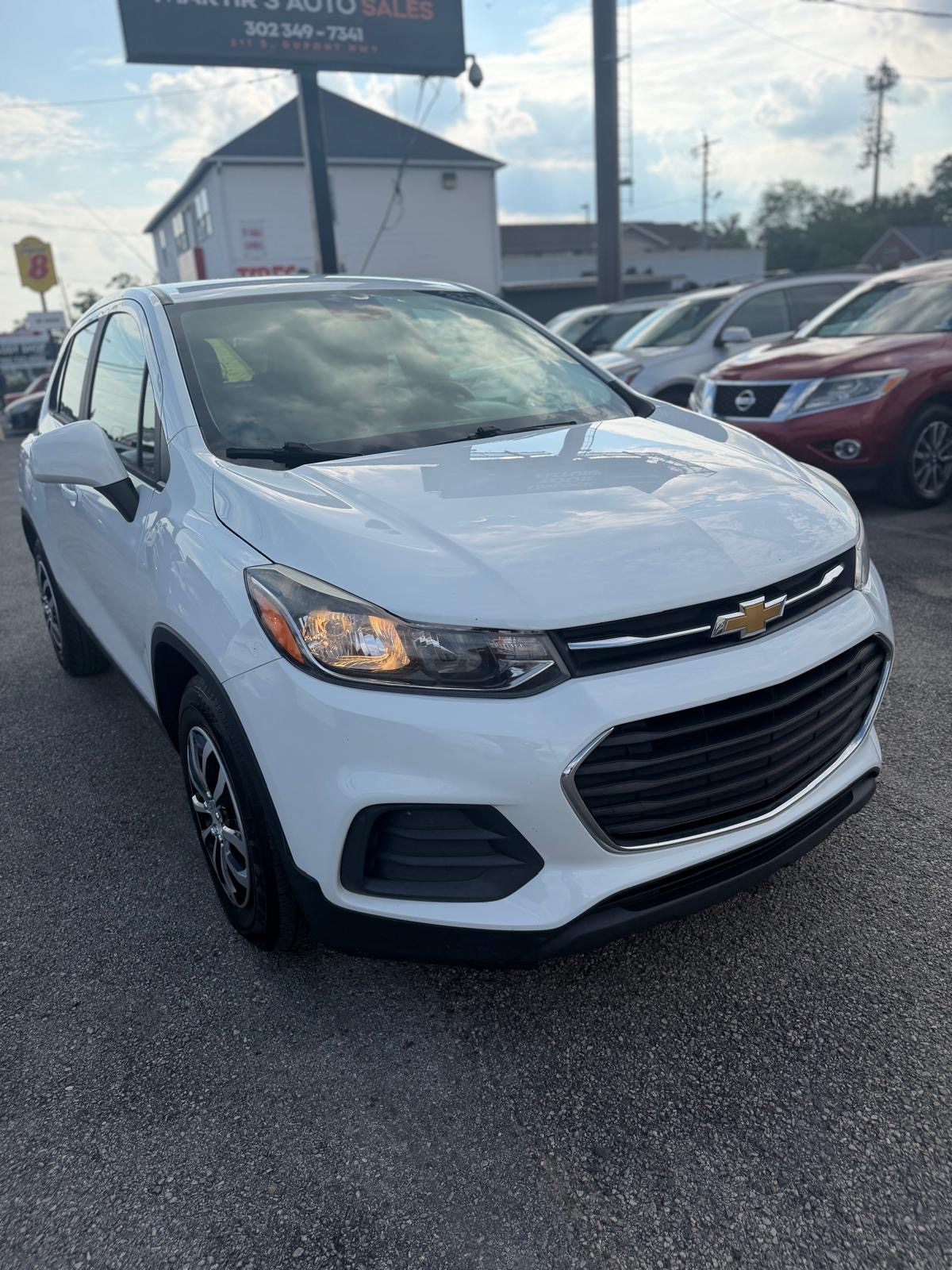 2017 Chevrolet Trax LS - Photo 3