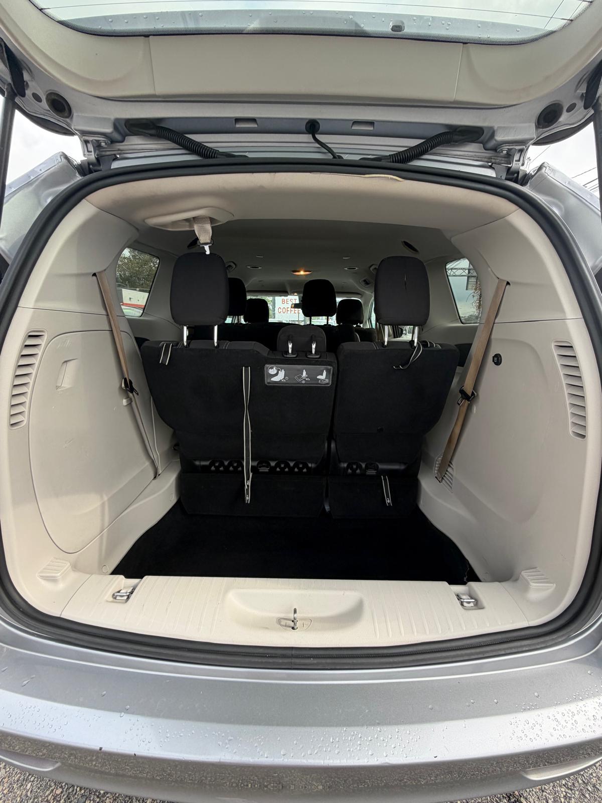 2020 Chrysler Voyager L - Photo 10