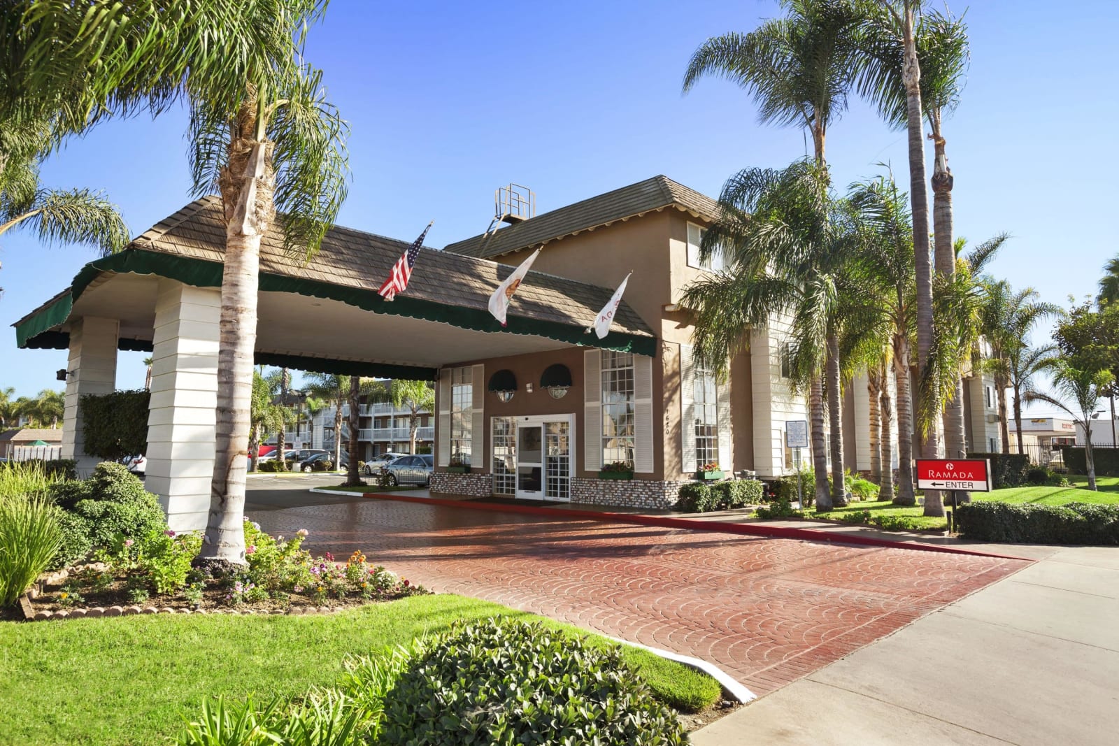 Ramada Costa Mesa/Newport Beach, main photo