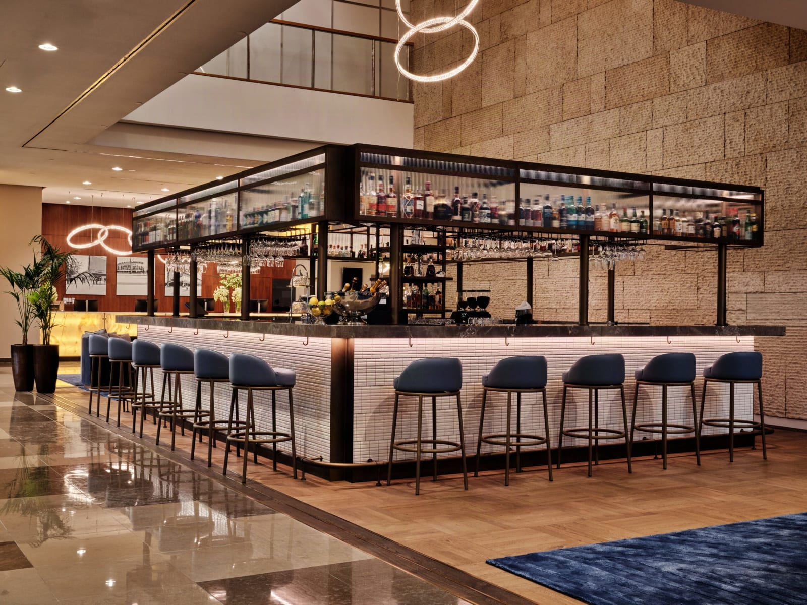 InterContinental, main photo