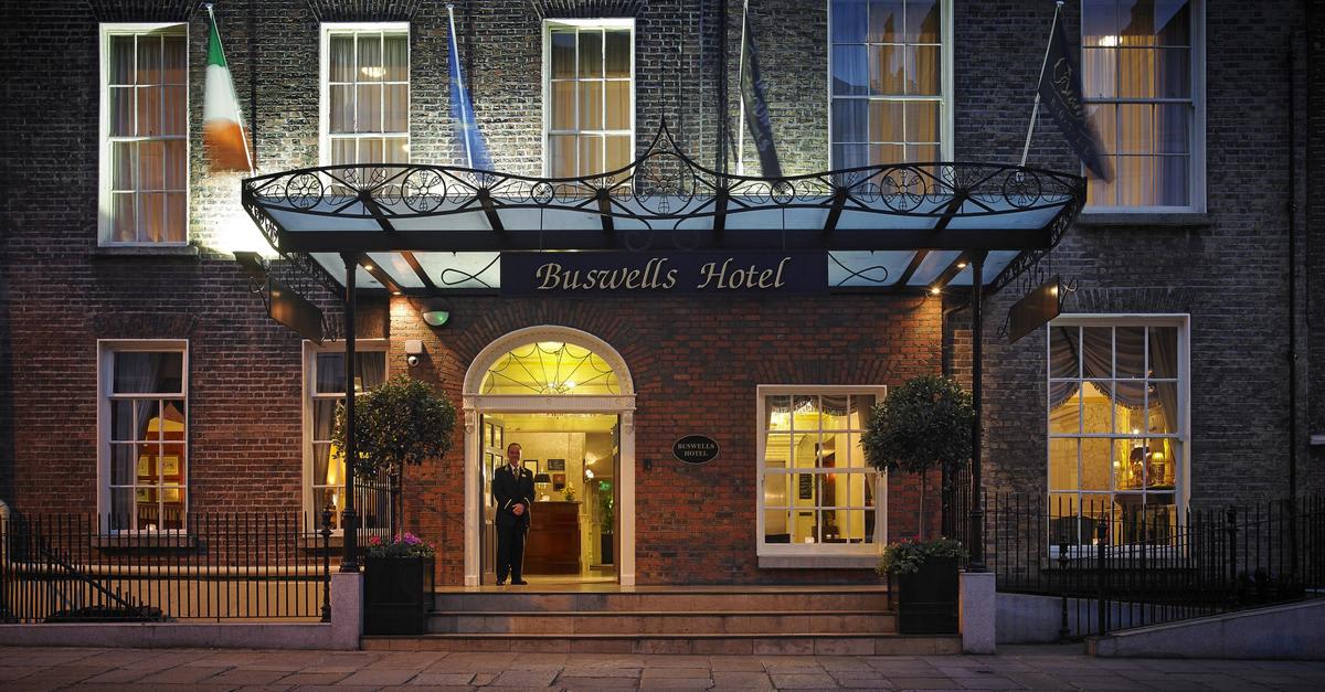 Buswell's Hotel, main photo