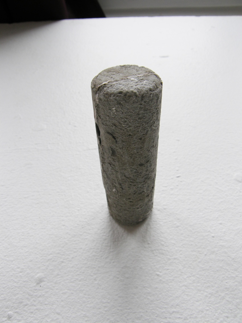 The Agoraphobia Project — Anti-travelling Kit, concrete (Shampoo)