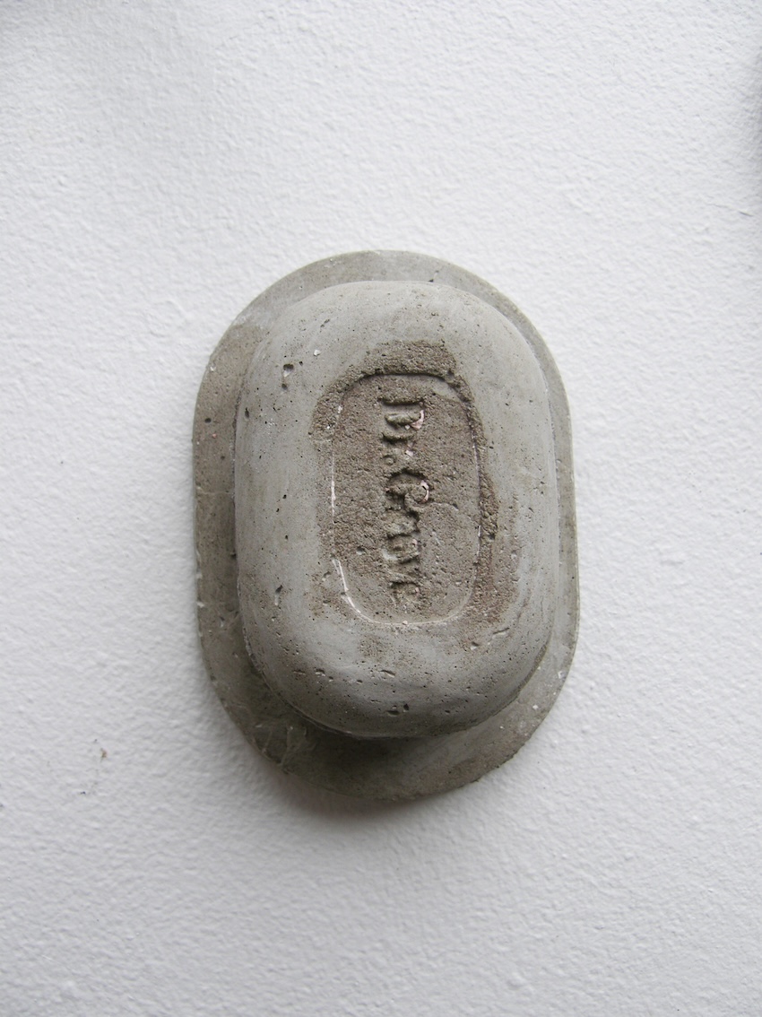 The Agoraphobia Project — Anti-travelling Kit, concrete (Soap)