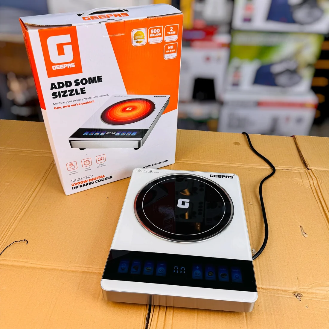 Geepas GIC33030P Digital Infrared Cooker