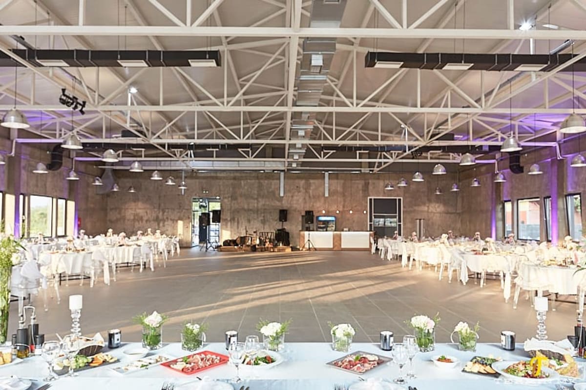 Wedding House wedding & event centre — Фотографија 1