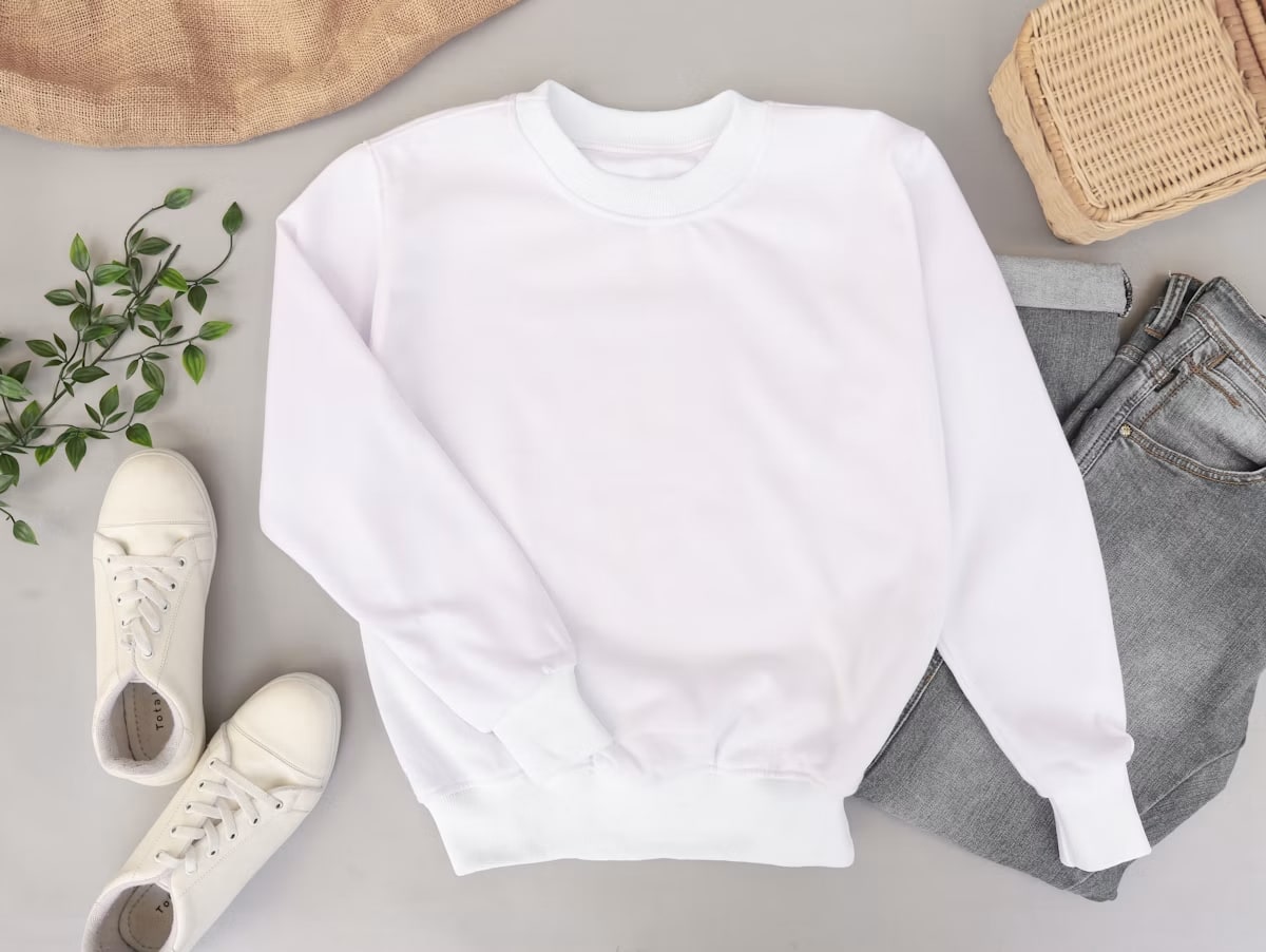 Uniqlo Extra Fine Merino Wool Crewneck in navy