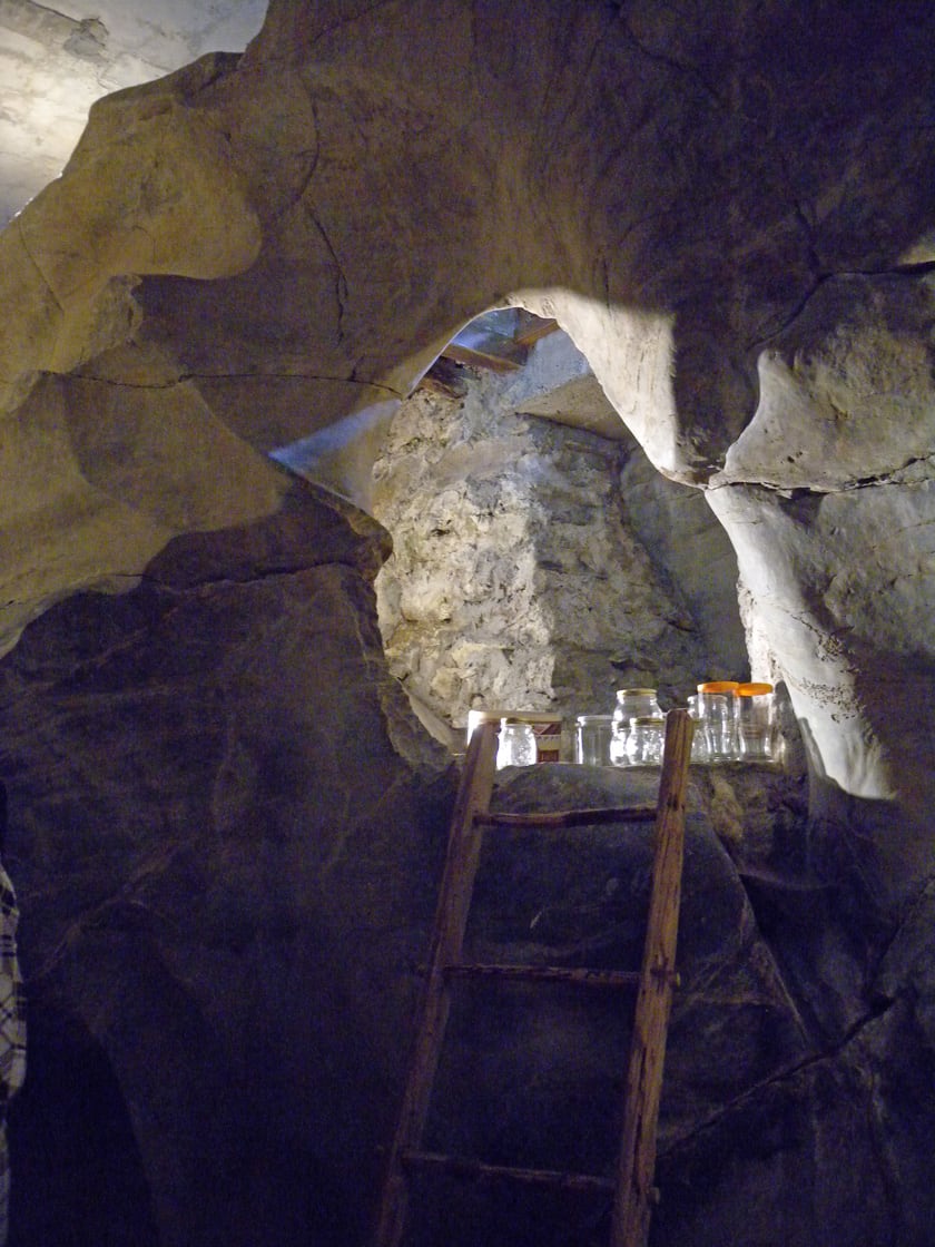 04. Girovagando per lo storico albergo sull'antica via per il Breuil ed il Cervino.