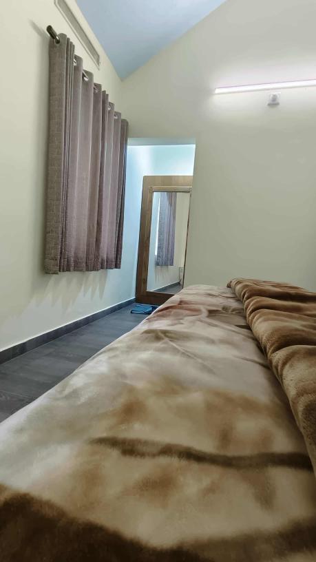 Scenic surroundings of Kanthaloor stay