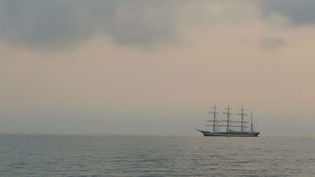 A ship, a ship. Let's save ourselves.