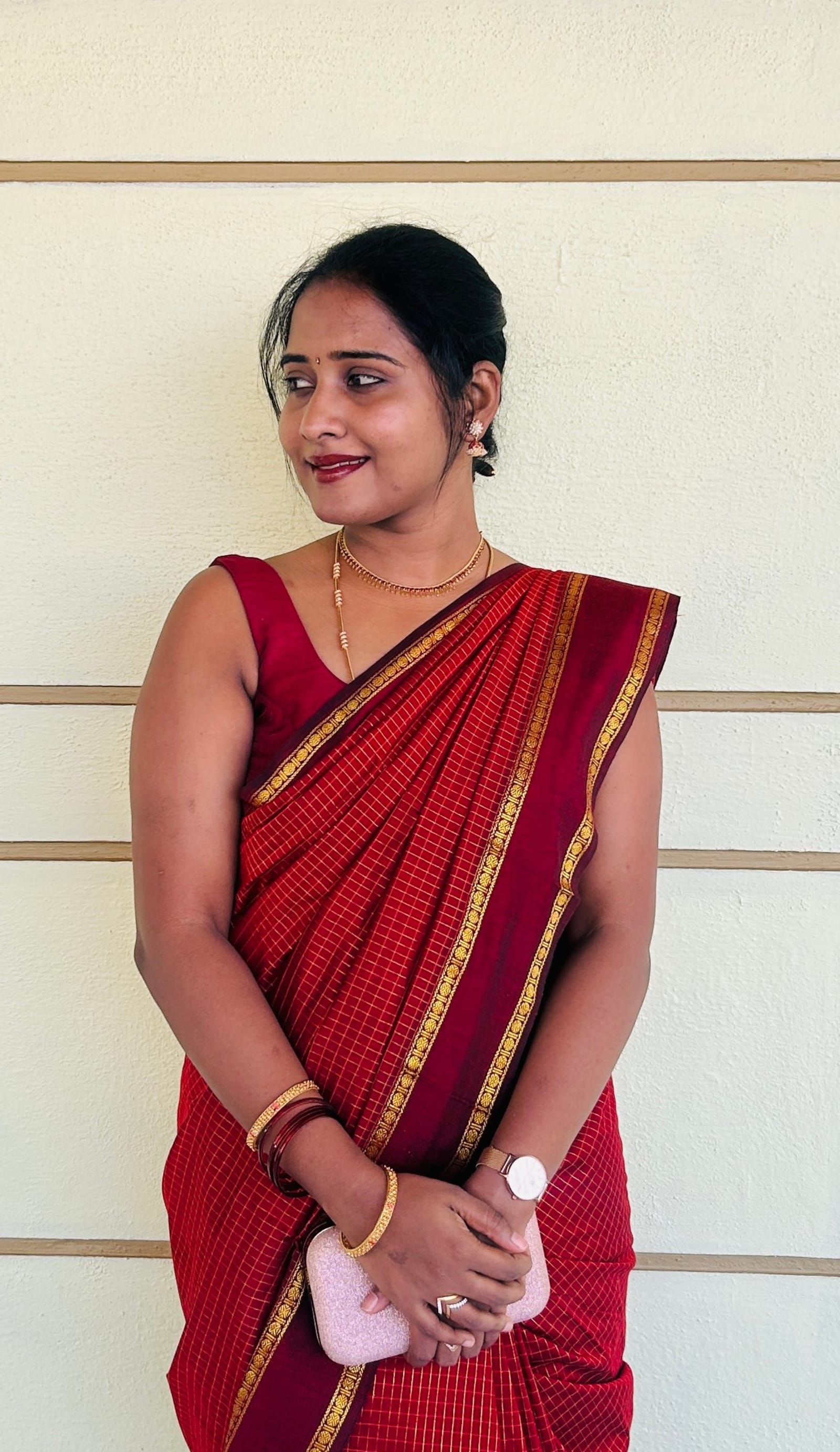 kalyani — red — photo 2
