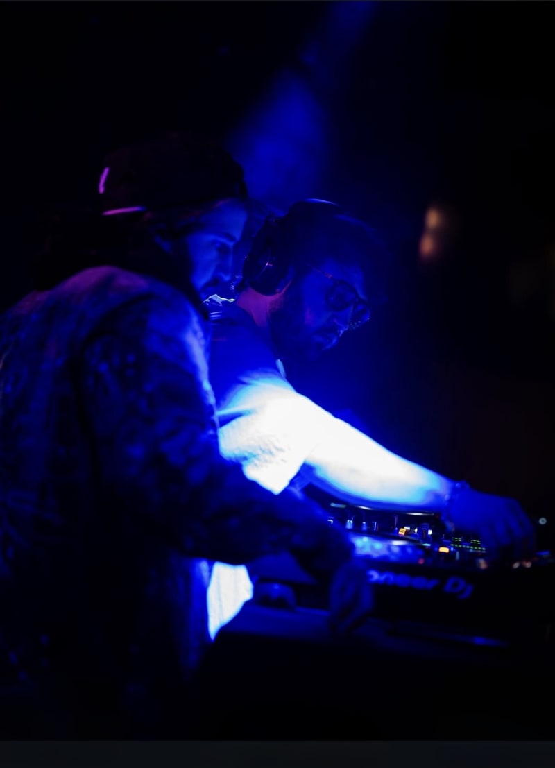 dualstvte — highlighted photo 6