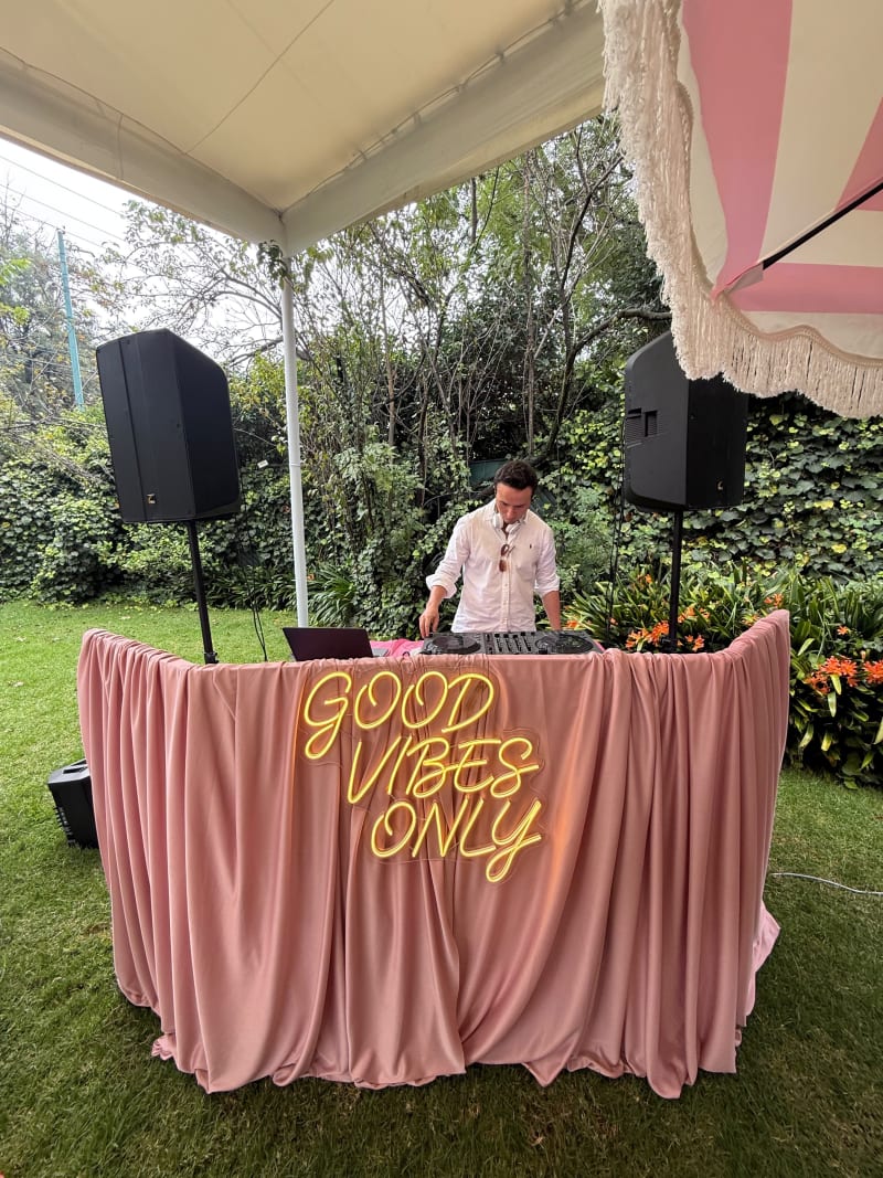 Mr. Sound ² — highlighted photo 6